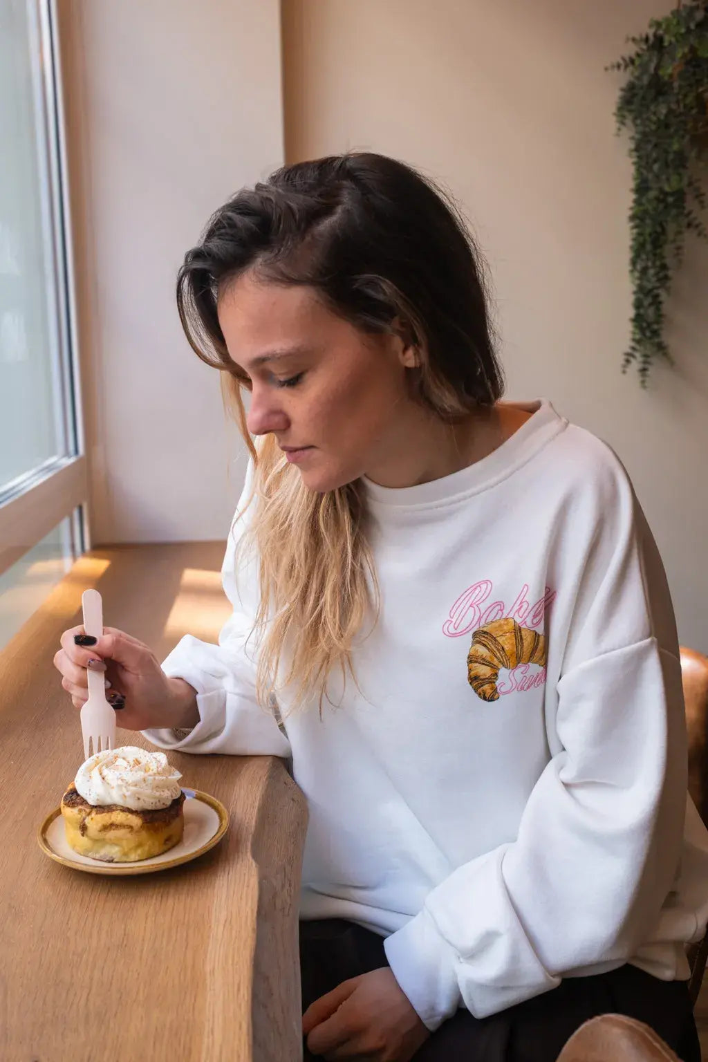 Sweat croissant parisienne