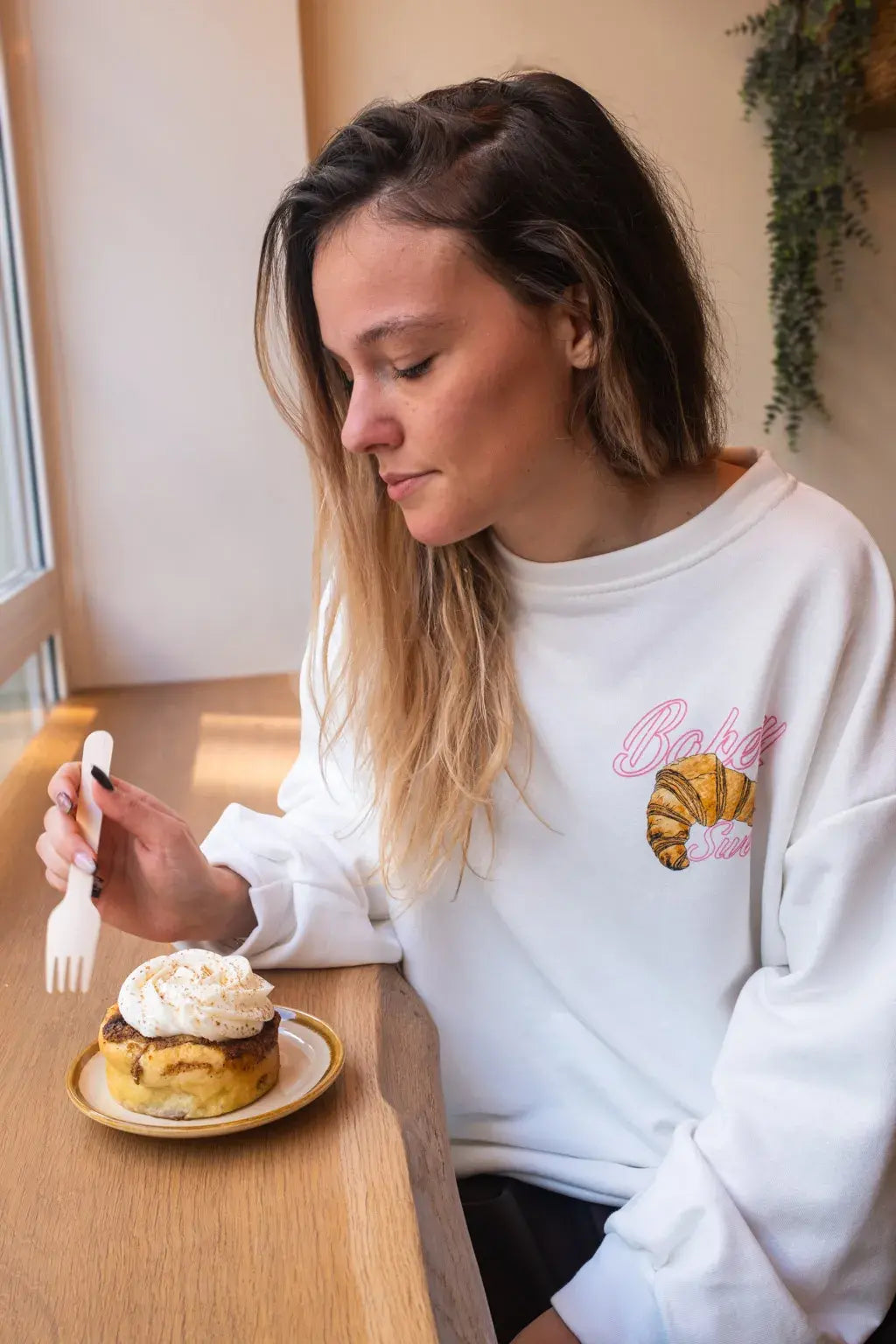 Sweat croissant parisienne