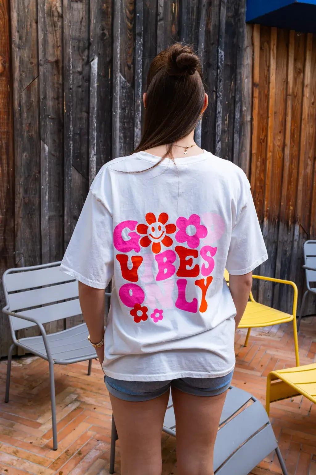 T-shirt Good Vibes blanc