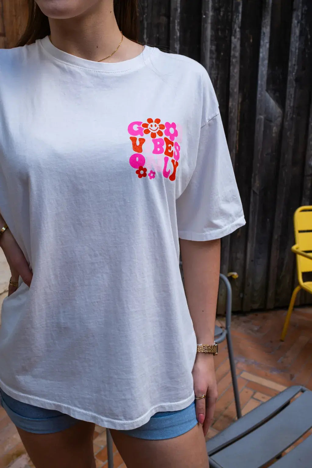 T-shirt Good Vibes blanc