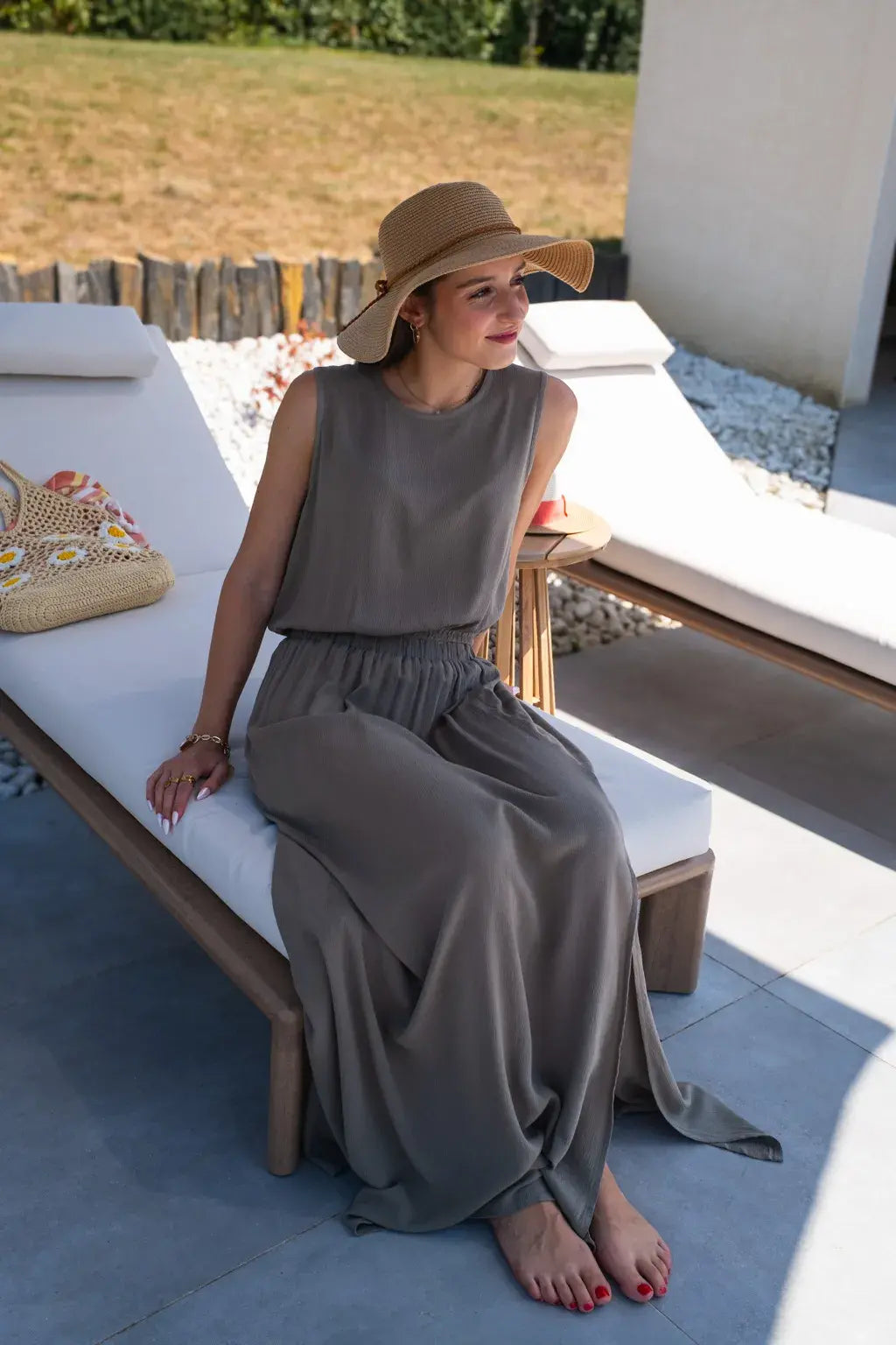 Ensemble Kristen kaki