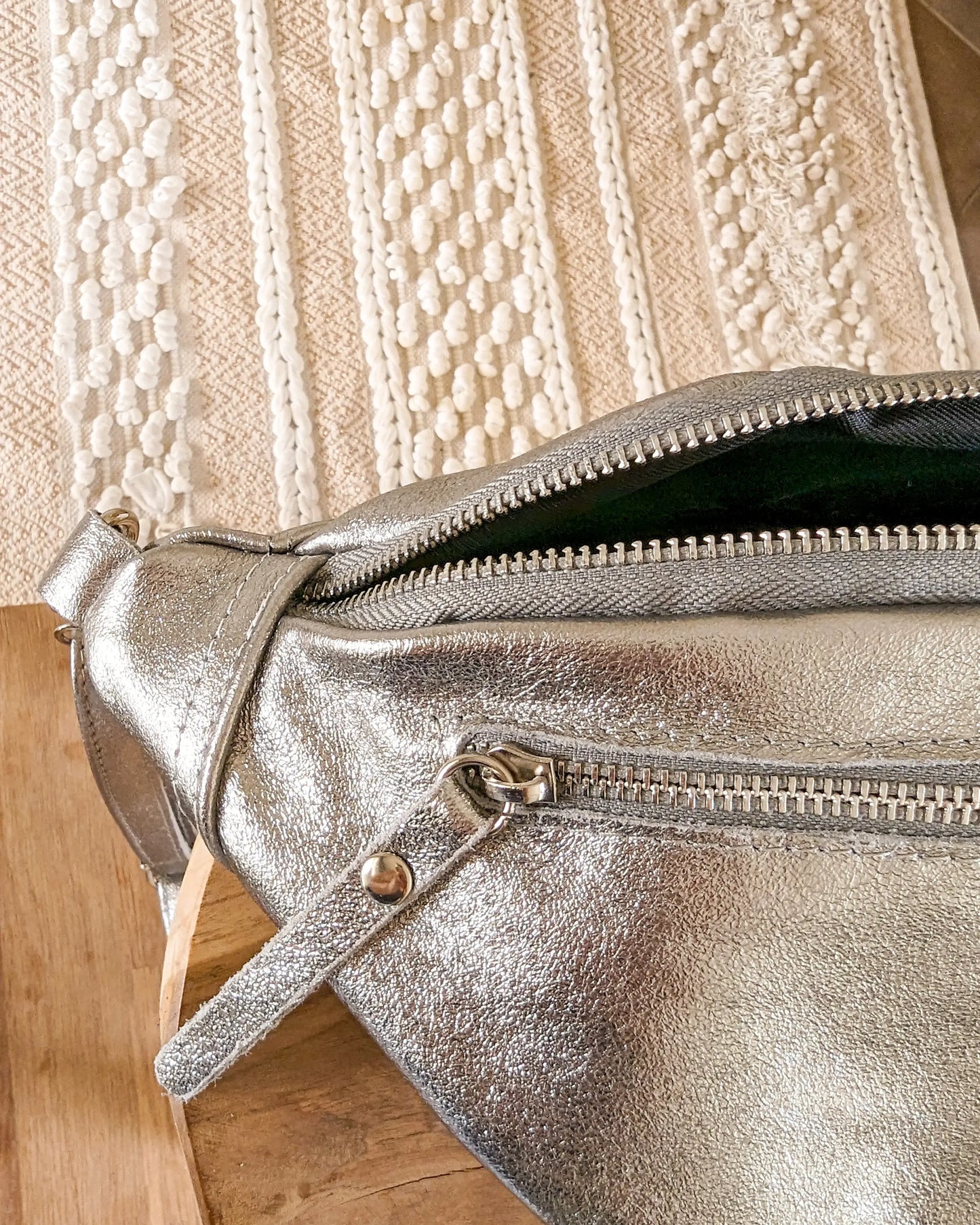 Sac banane en cuir - Chuck argenté