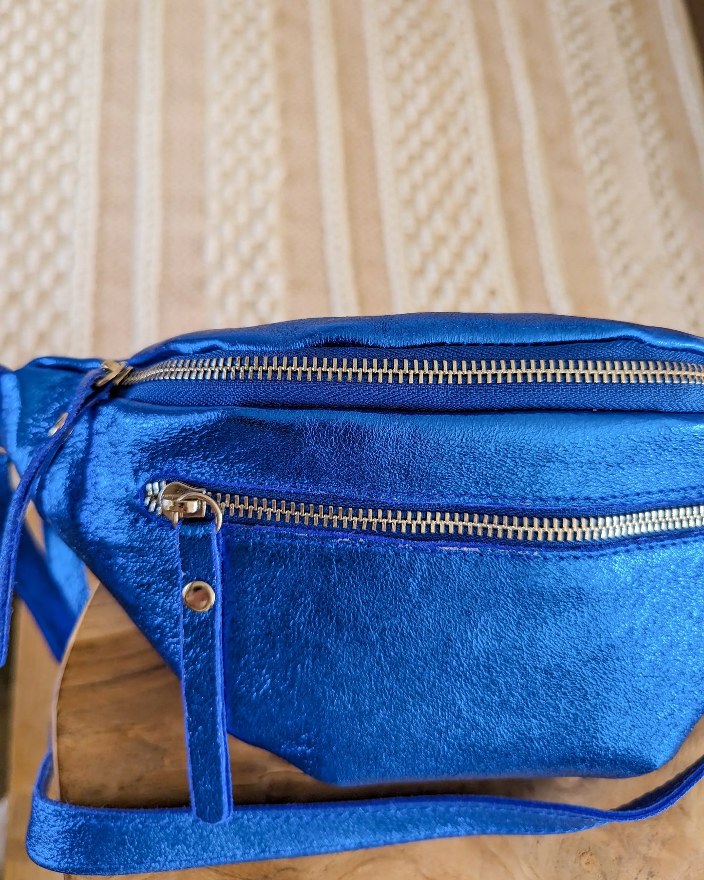 Sac banane en cuir - Chuck bleu électrique