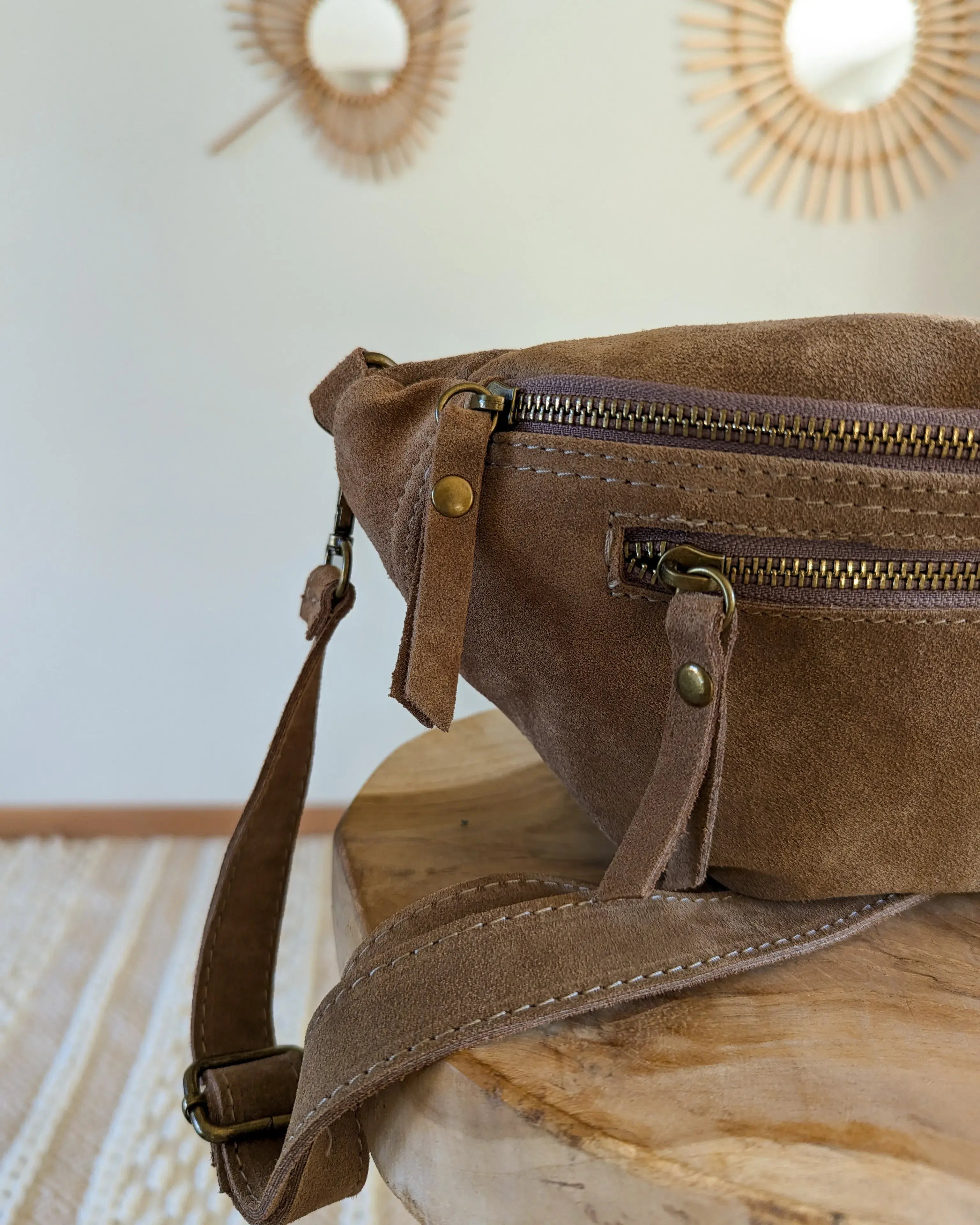 Sac banane en cuir velours - Hunter taupe