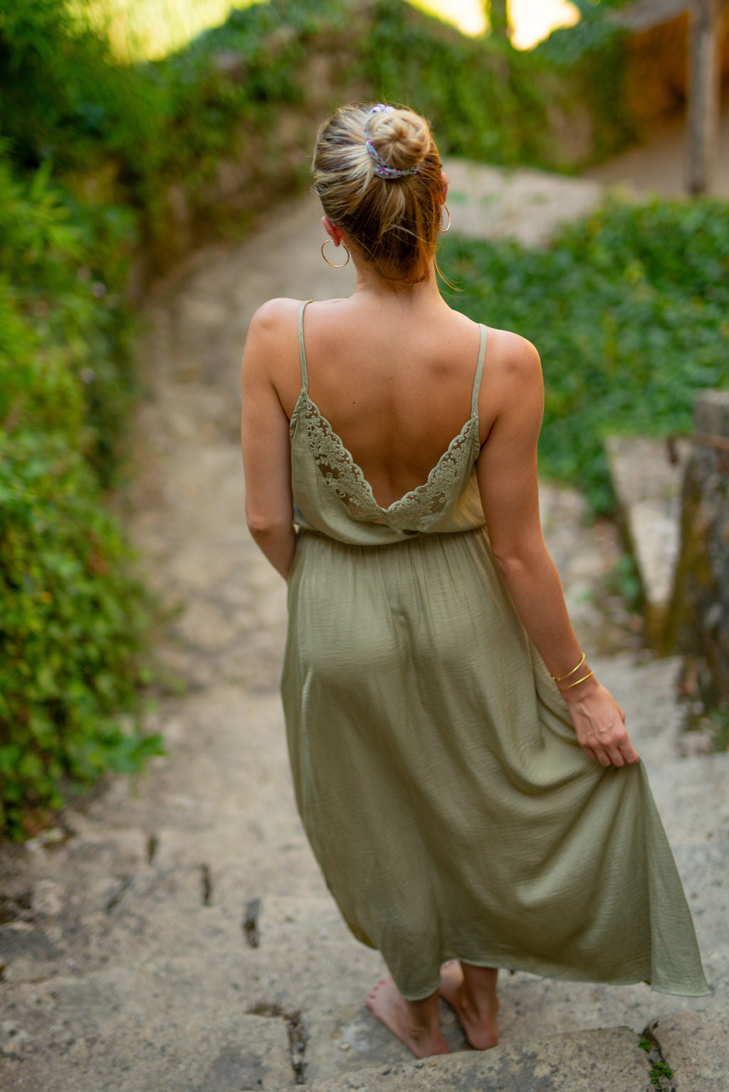 Robe Naomie kaki