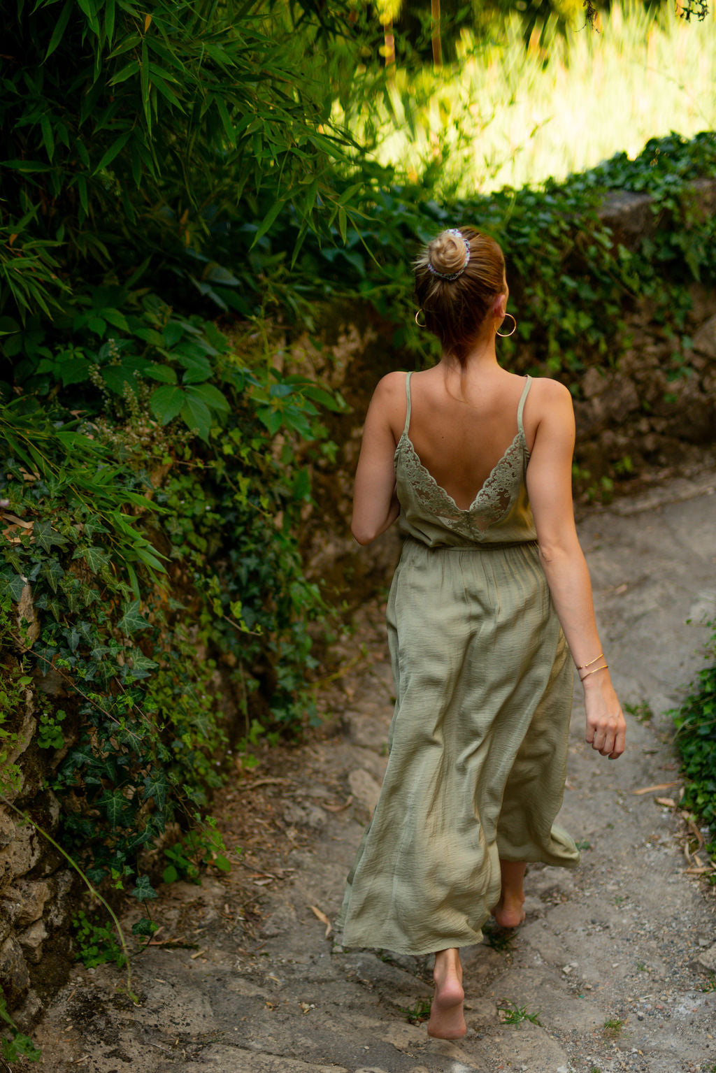 Robe Naomie kaki