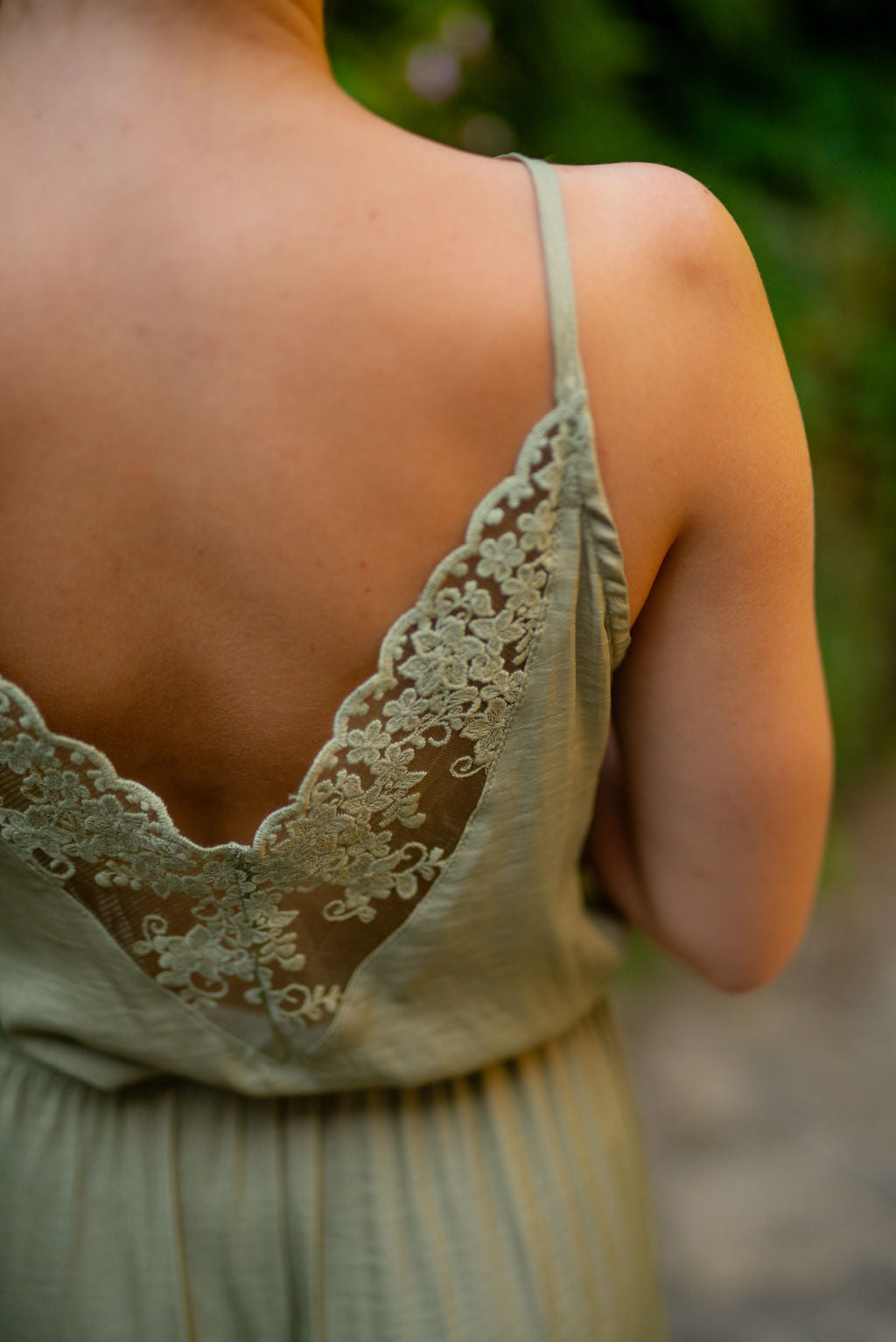 Robe Naomie kaki