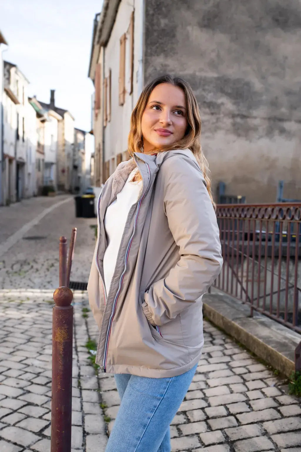 Parka fourrée imperméable Laura Jo - Harper beige mi-longue - DÉSTOCKAGE taille XL