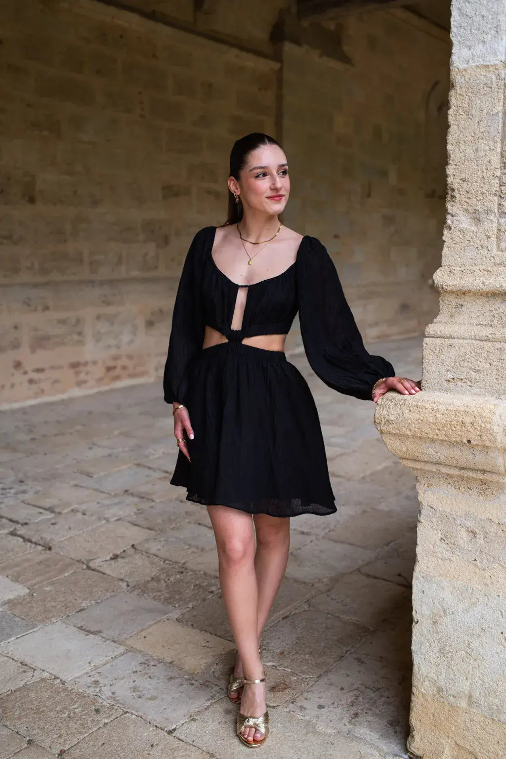 Robe Lucy
