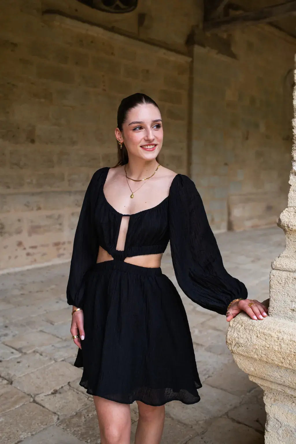 Robe Lucy