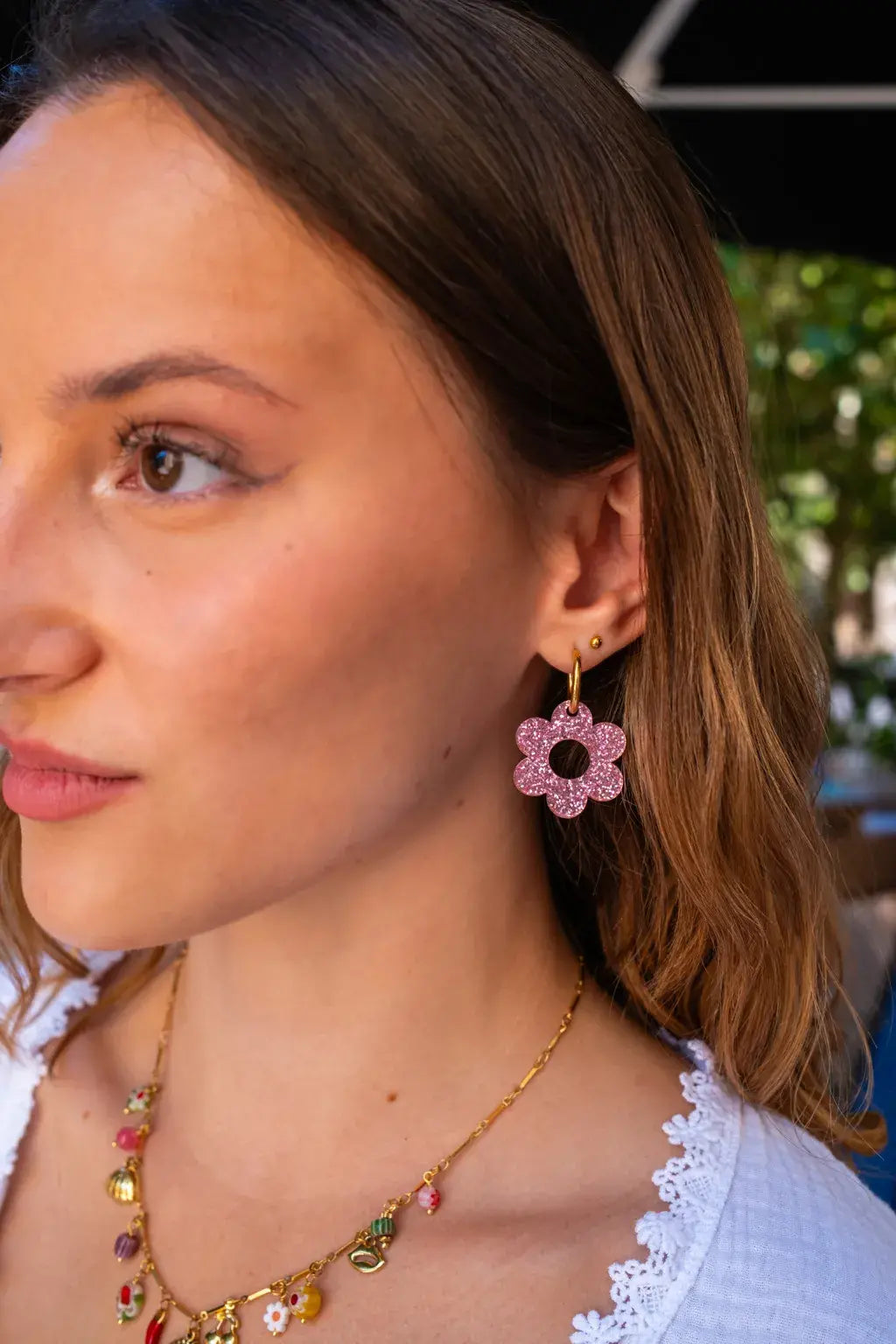 Boucles d'oreilles fleurs pailletées roses