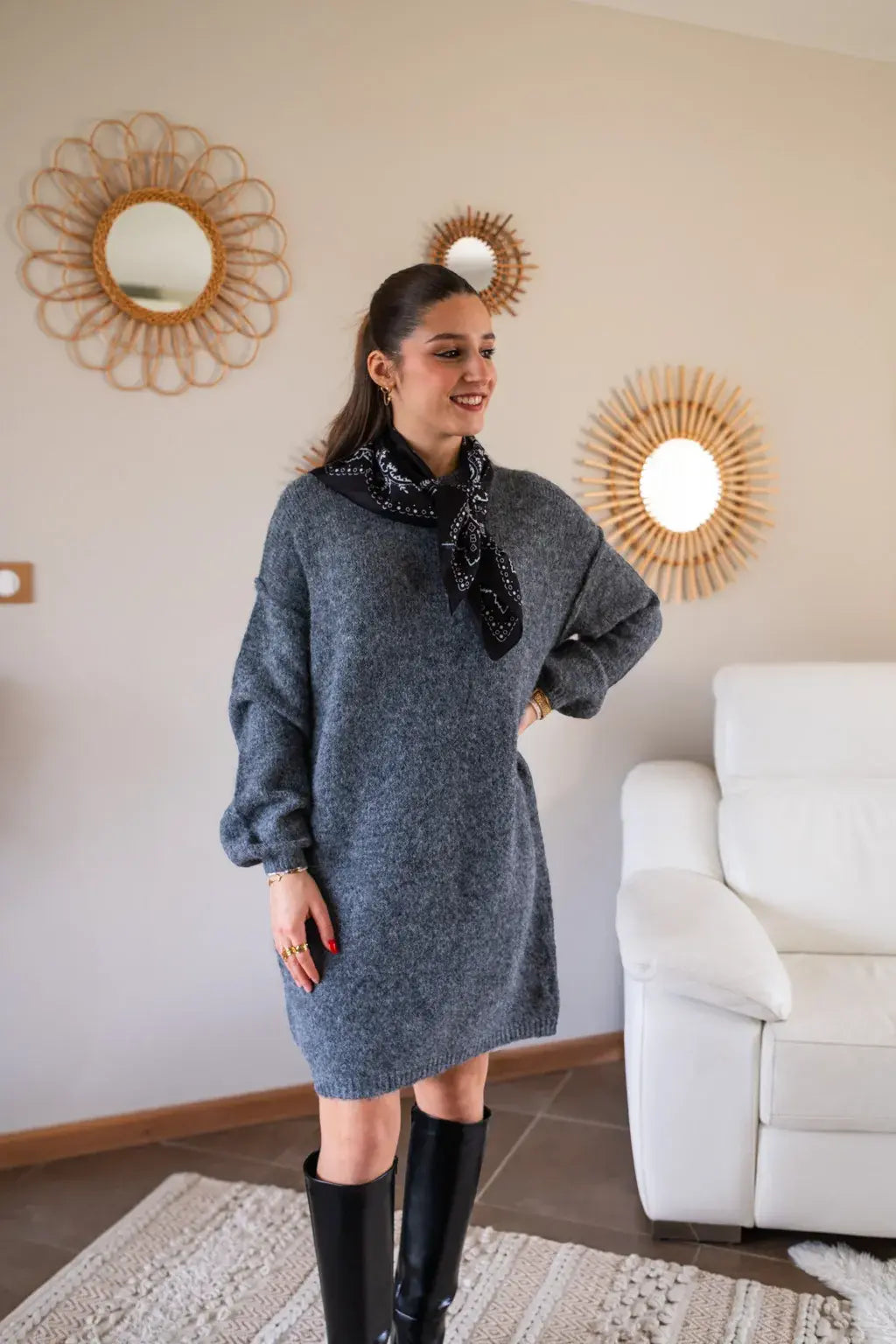 Robe pull Rachelle gris foncé & son foulard