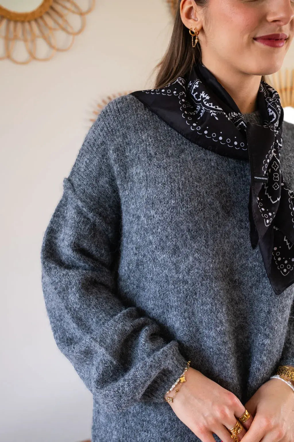 Robe pull Rachelle gris foncé & son foulard