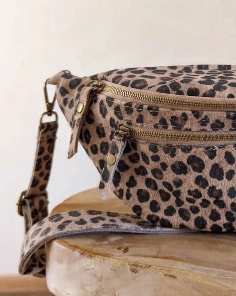 Sac banane en cuir velours - Hunter léopard