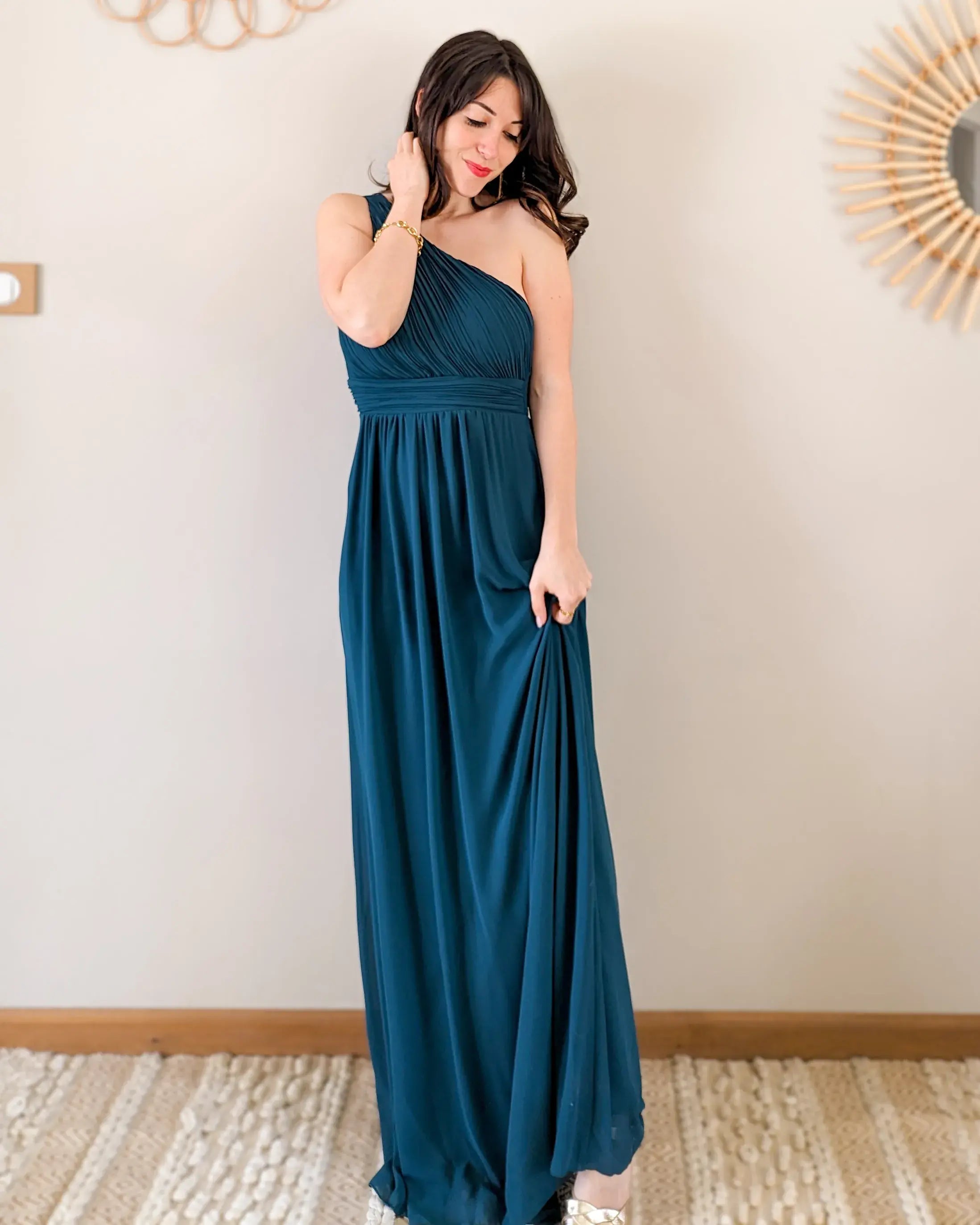Robe longue verte - Romane