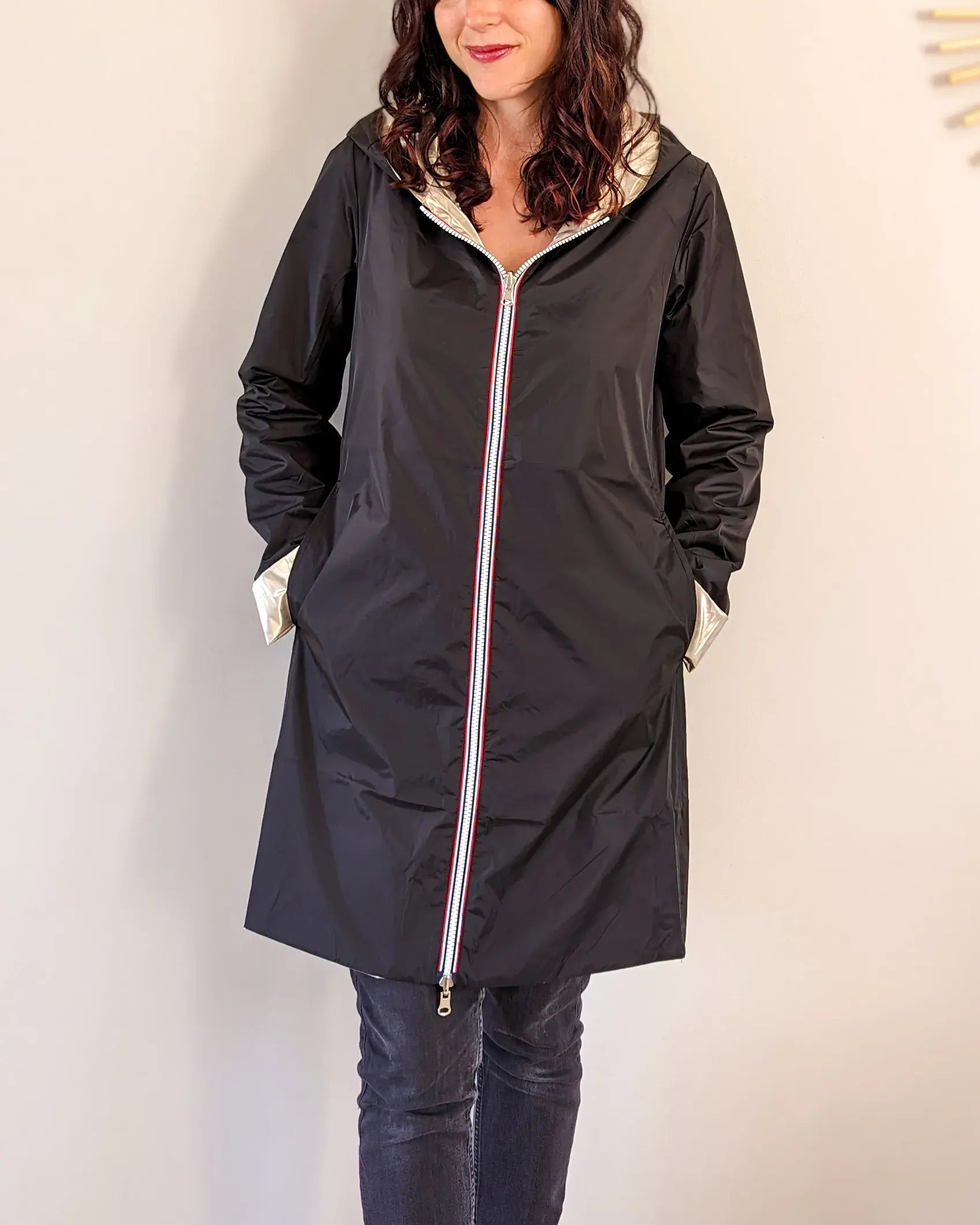 Imperméable réversible Laura Jo noire/dorée - Elena longue - DÉSTOCKAGE taille S, XL et 48