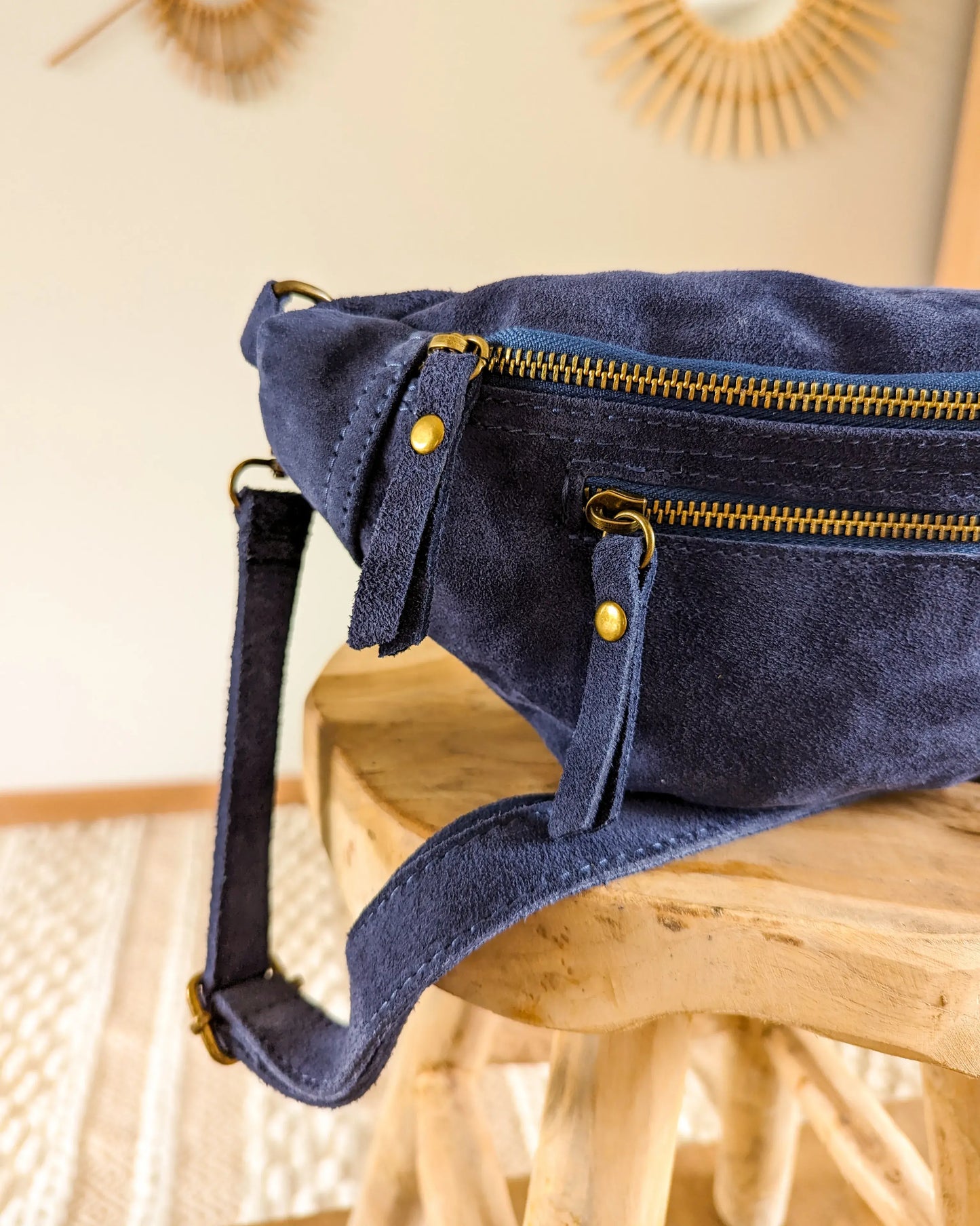 Sac banane en cuir velours - Hunter marine