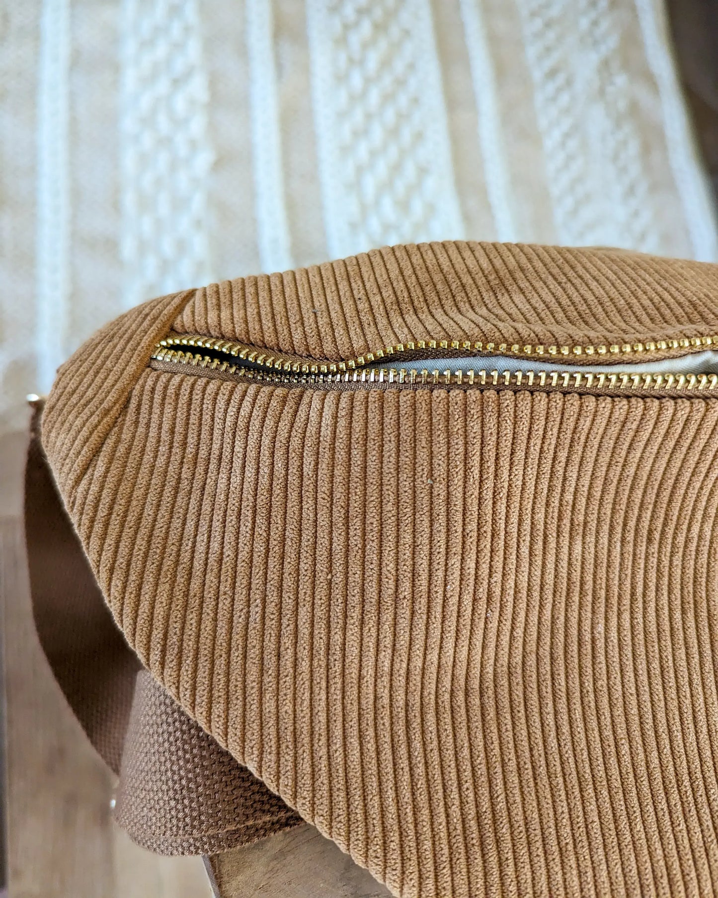 Sac banane en velours côtelé Ciao Boum - Masha camel