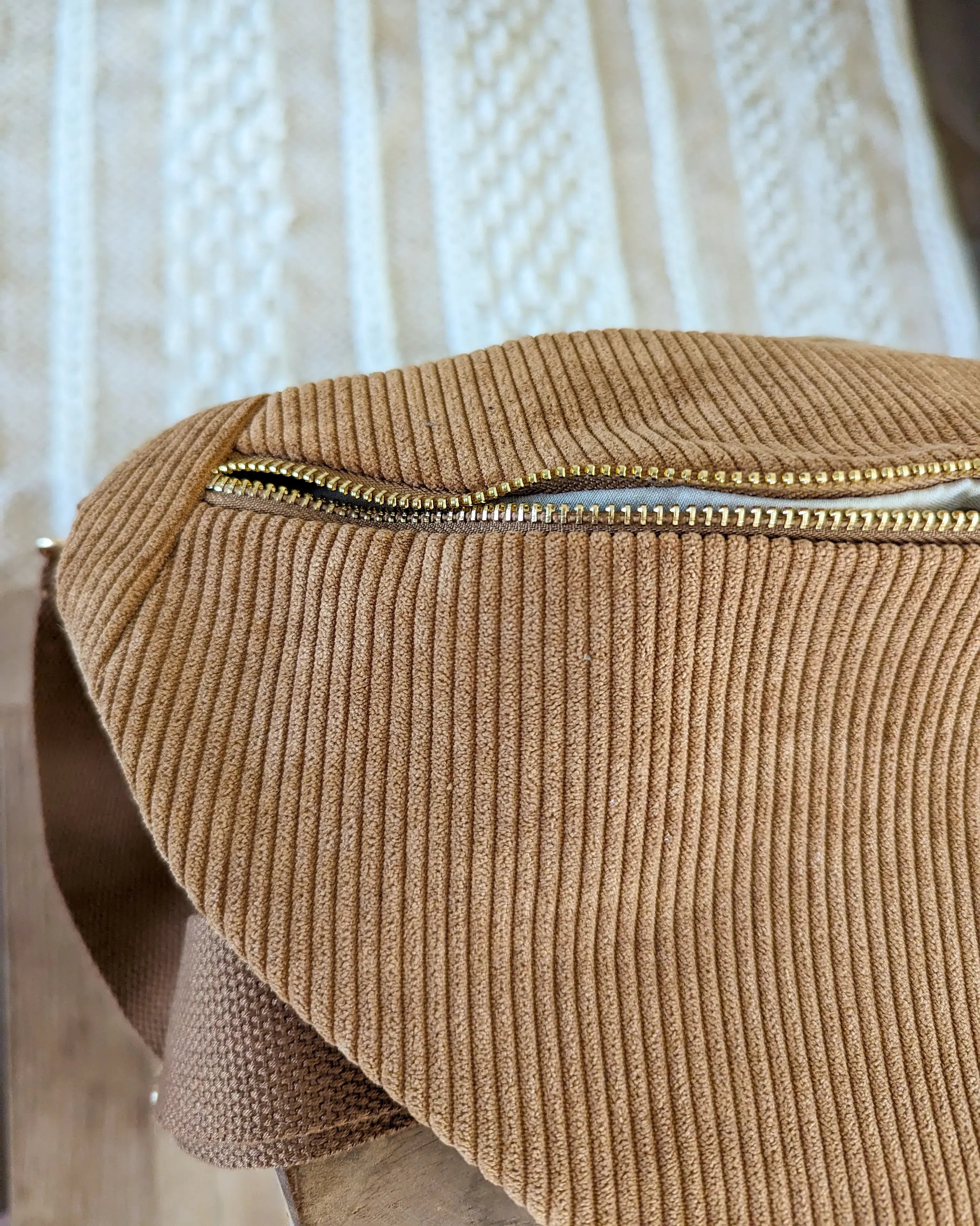 Sac banane en velours côtelé Ciao Boum - Masha camel