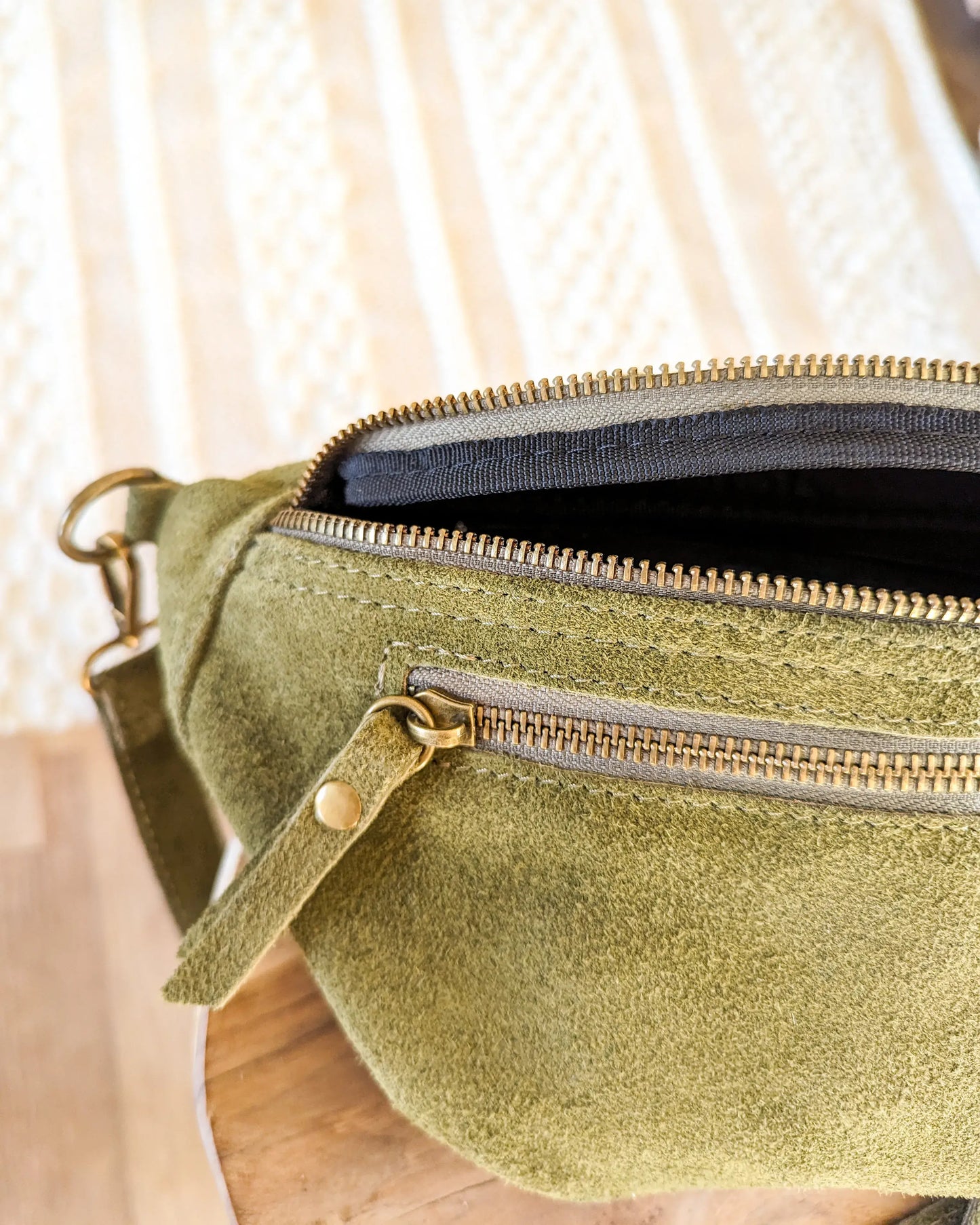 Sac banane en cuir velours - Hunter olive
