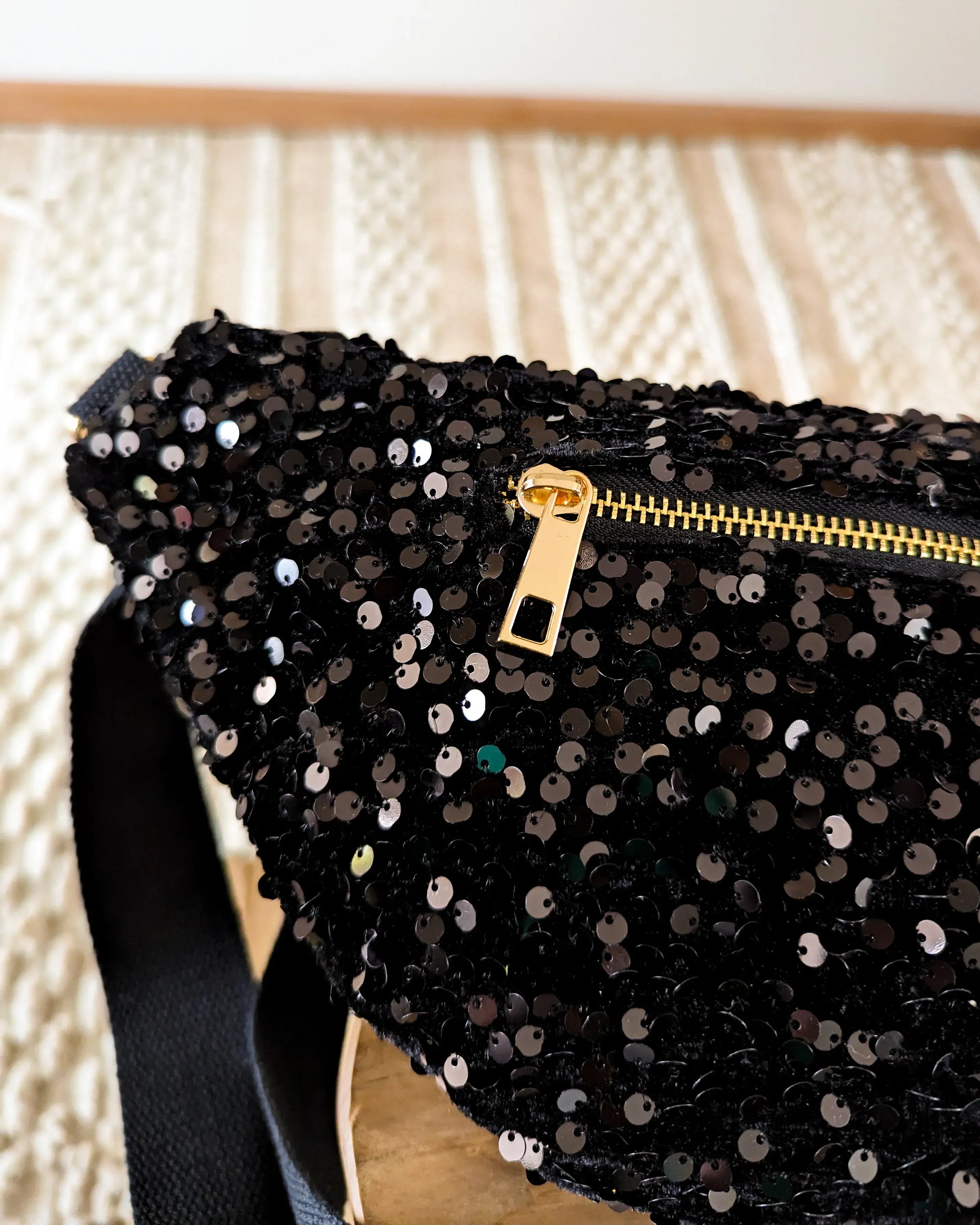 Sac banane à sequins Sina noir