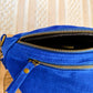 Sac banane en cuir velours - Hunter bleu électrique
