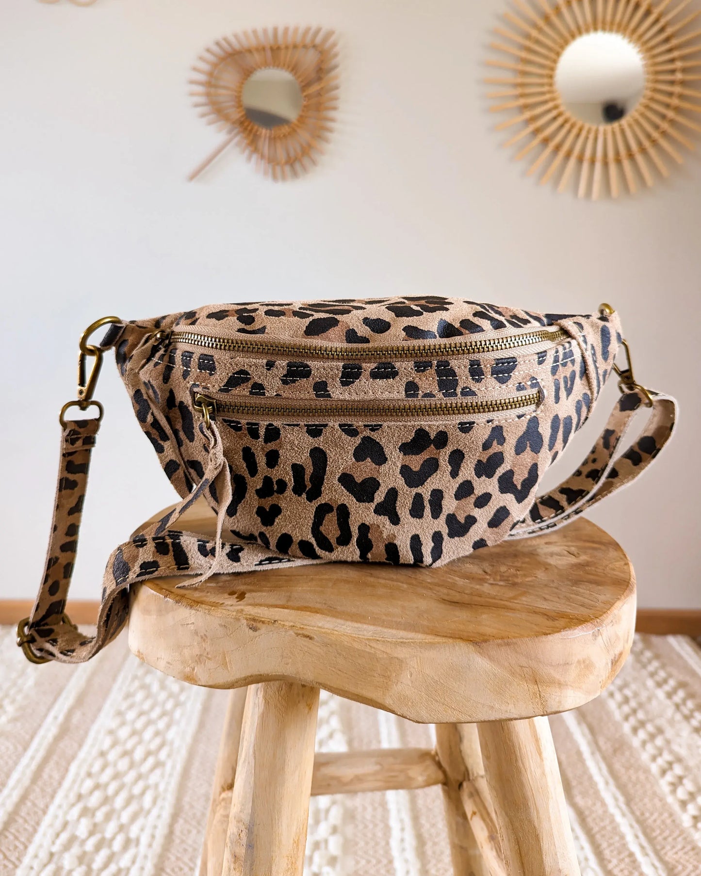 Sac banane en cuir velours - Hunter léopard beige