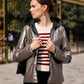Imperméable rembourré mi-saison Laura Jo noir mat/brillant - Victoria court